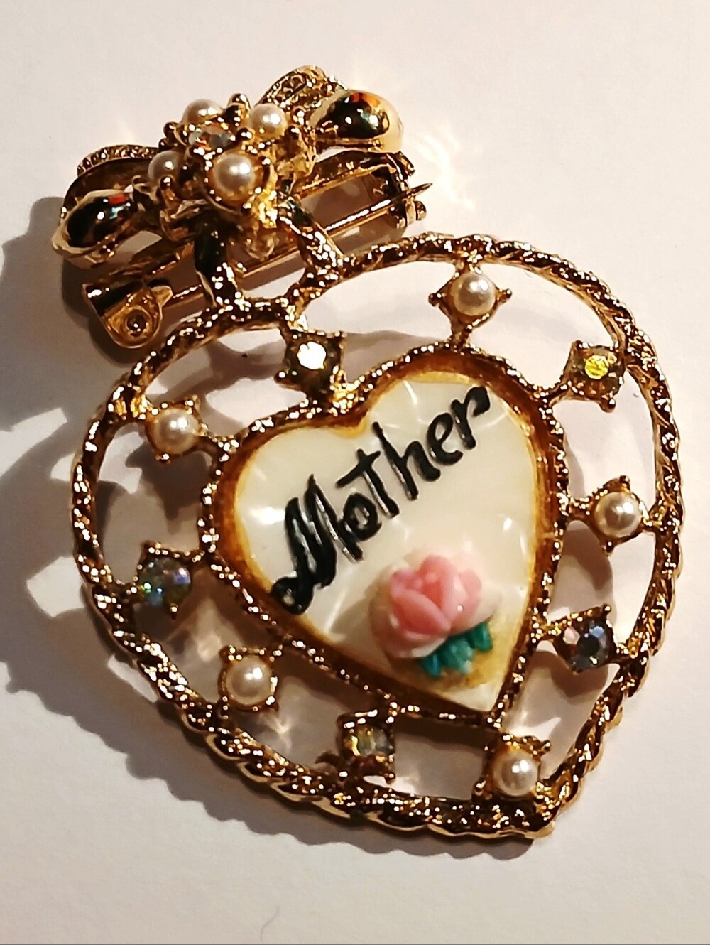 Vintage Mother Heart Brooch — Gold-Tone Pink Floral Accent